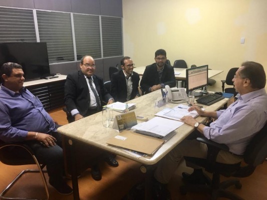 Reunião na sede administrativa do ADEMA