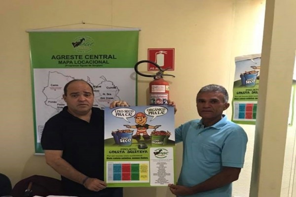 Entrega do Material de Coleta Seletiva ao Município de Areia Branca