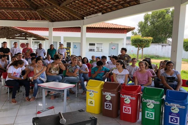 CPAC realiza palestra sobre “Educação Ambiental e Coleta Seletiva” para os alunos e professores da Rede Municipal de Ensino de São Miguel do Aleixo